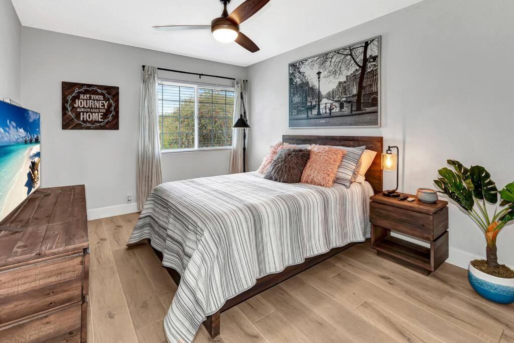 Huntington Beach, Ac, Pool, Hot Tub, Detached Office, Close To Beach, Outside Entertaining Area Exterior foto
